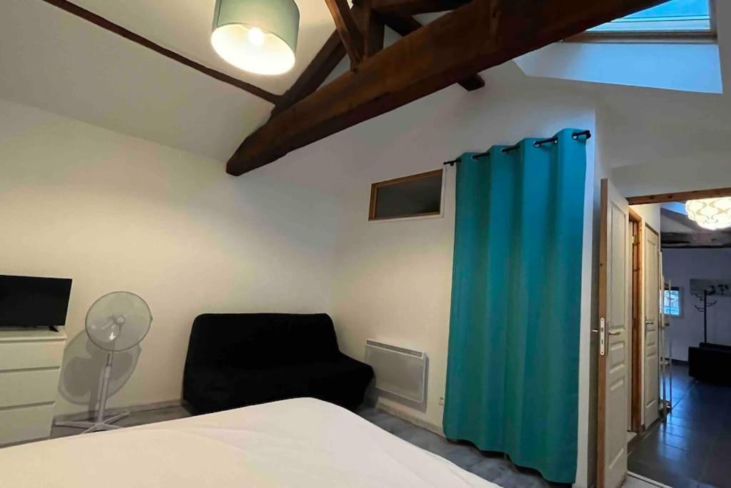 Holiday home Charmante Maisonette A 3,5km De L'ocean, En Coeur De *